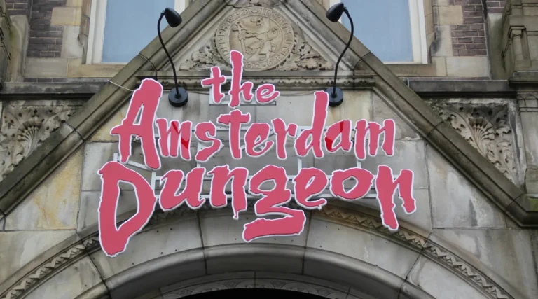 Amsterdam Dungeon Sign